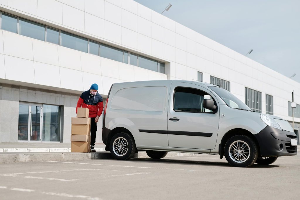4 SaaS Route-planning Apps for Improving Delivery Driver Productivity