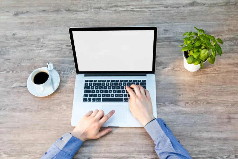 What Are Em Dashes ( &mdash; ) And How to Use Them?