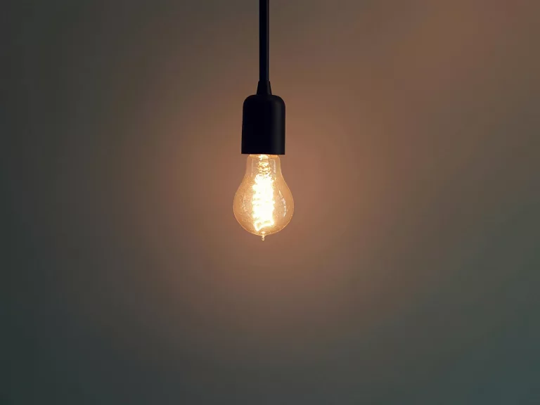 From Darkness to Light: Overcoming PTSD and Rediscovering Yourself